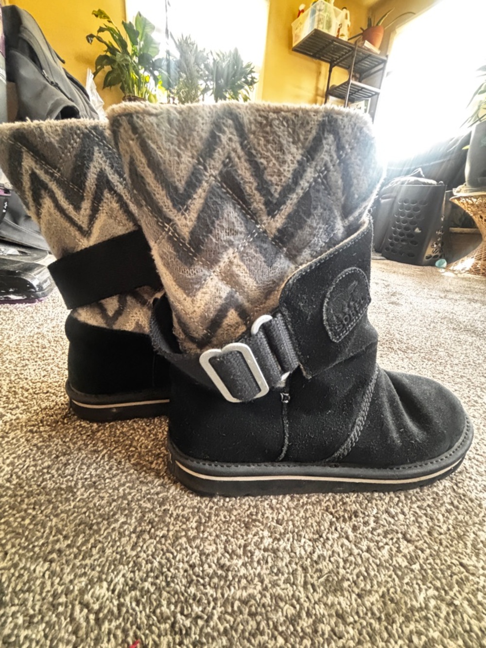 Sorel Black Suede Mid-Calf Boots with Gray Patterned Knit Cuff 8.5 SZ